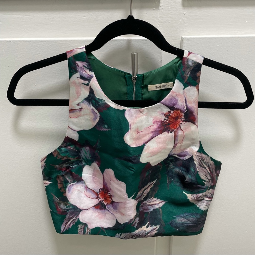 San Joy Flower Crop Top - Green